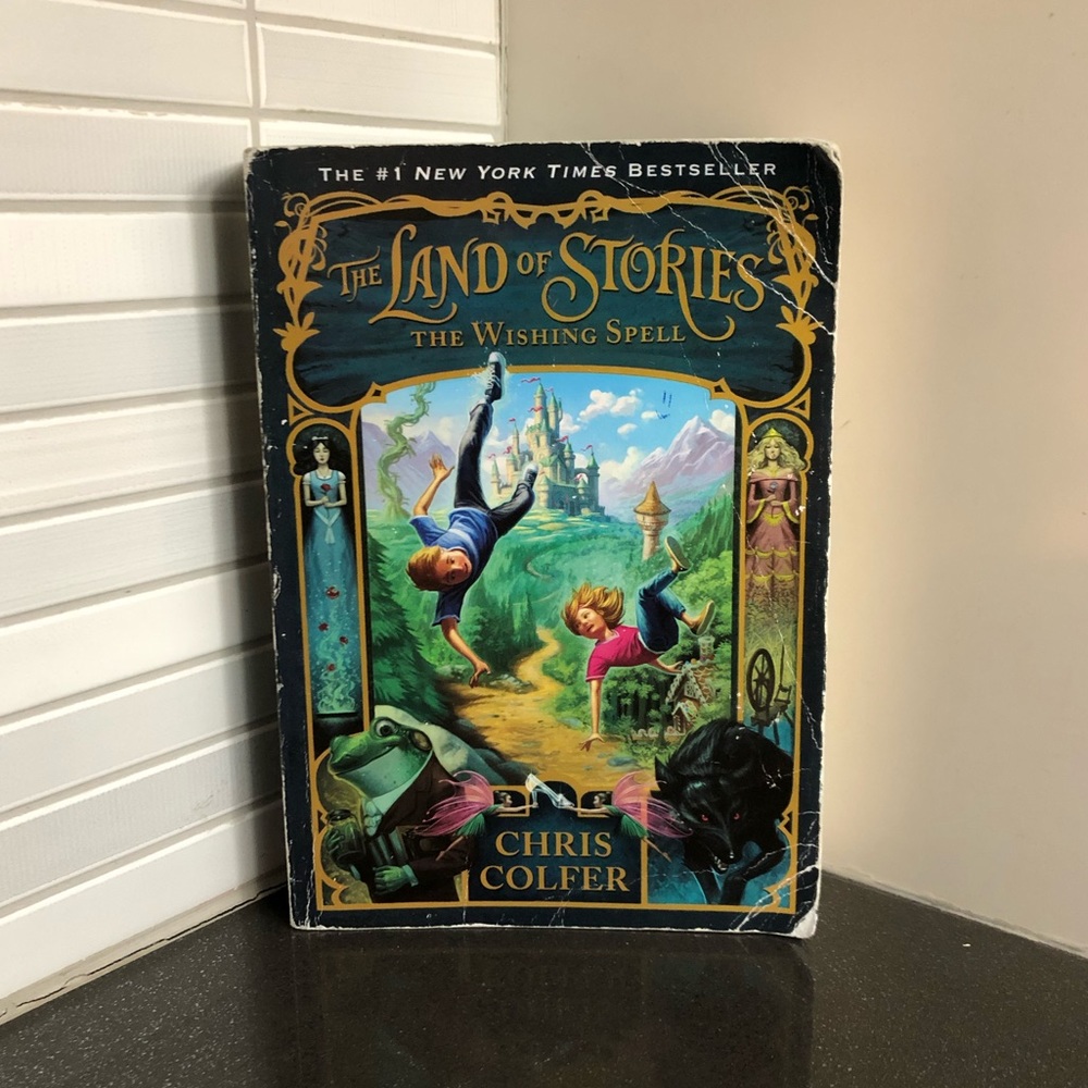 🧡 3/$12 The Land of Stories: The Wishing Spell